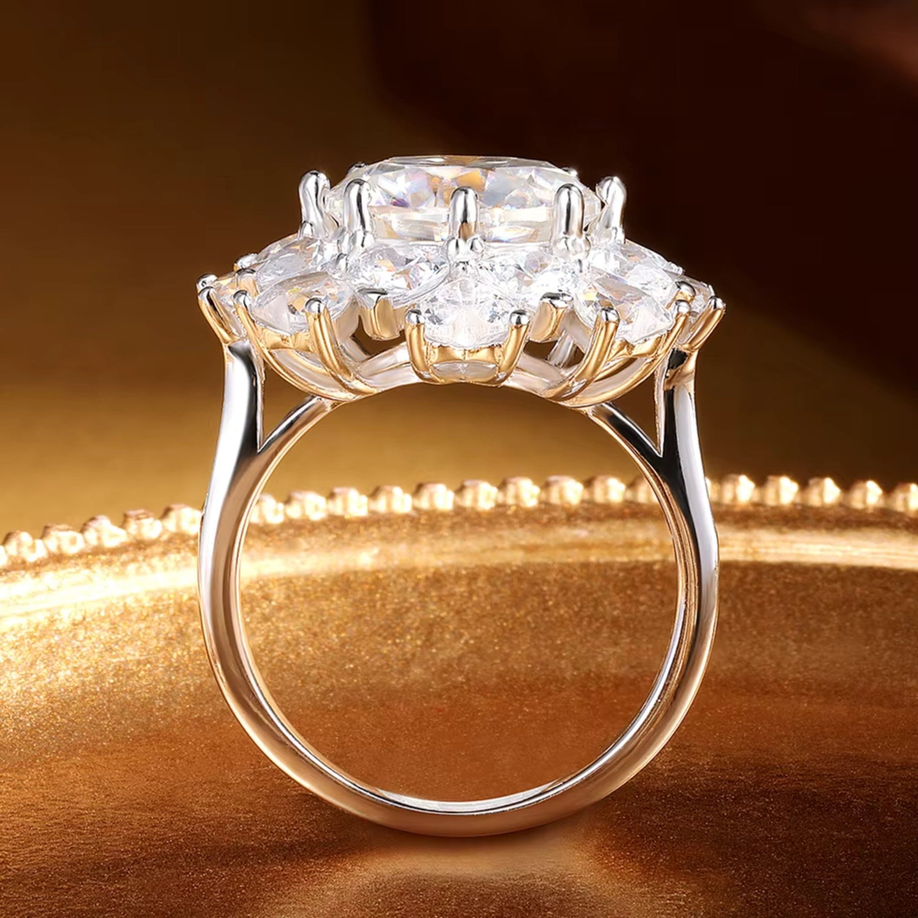 Anel Feminino Ouro Branco 18K com Zircônias Celeste